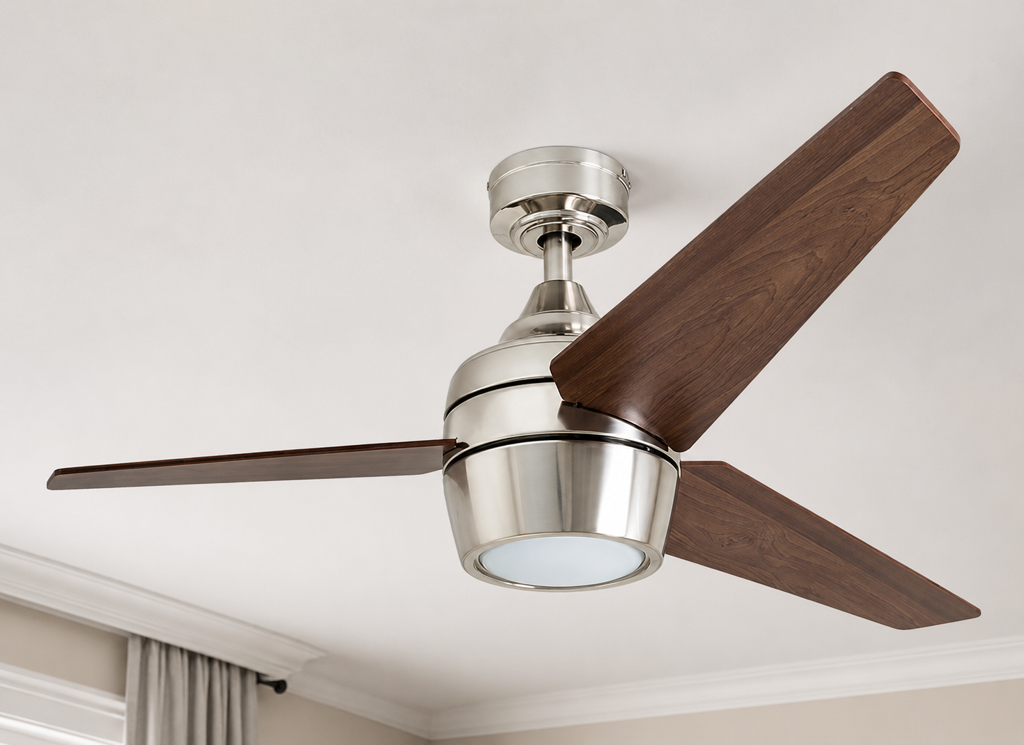 Honeywell Eamon – Ventilateur de plafond intérieur 52 po avec éclairage DEL intégré et télécommande – Nickel brossé – Modèle 50604