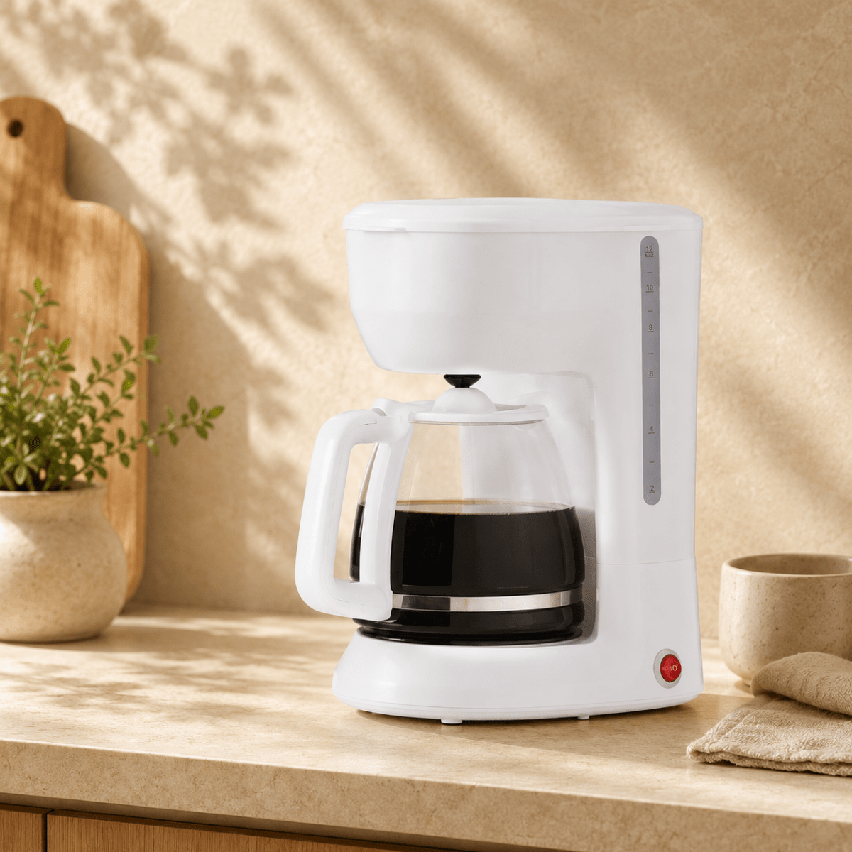 Mainstays Cafetière de 12 Tasses Blanche – Fonction Garder Chaud et Panier Amovible - Ayoye Destock